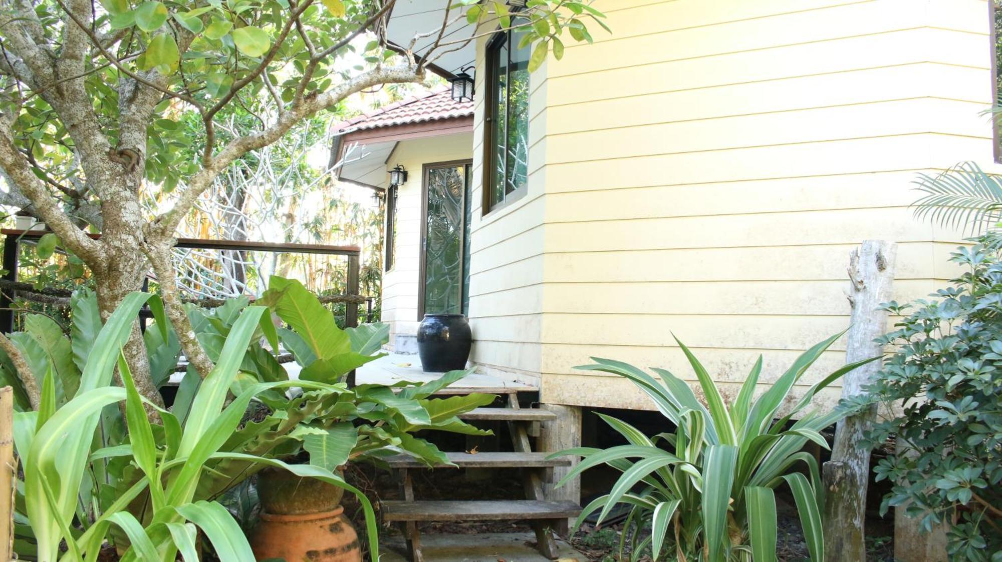 Navari Homestay Rayong Exterior foto