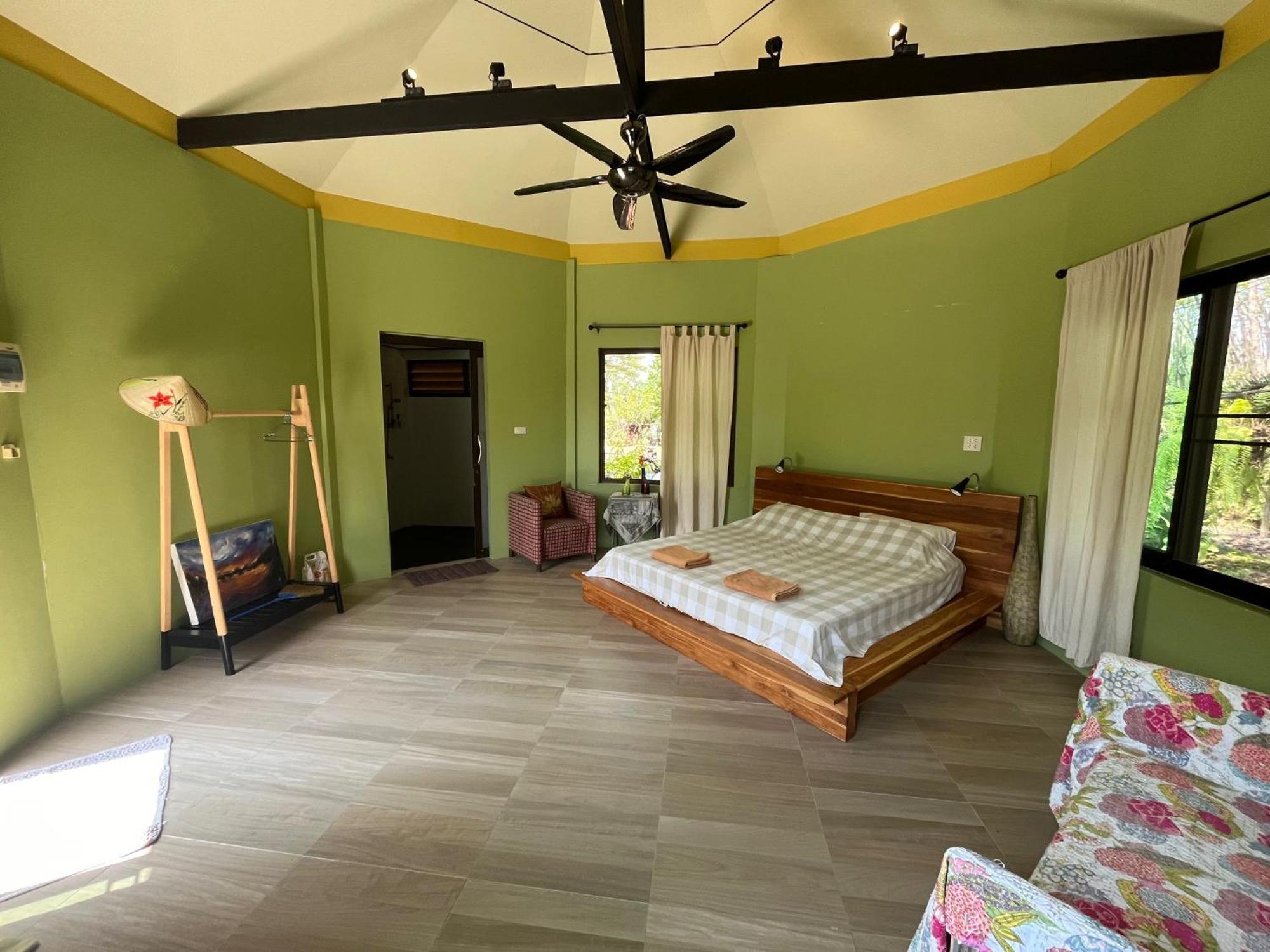Navari Homestay Rayong Exterior foto